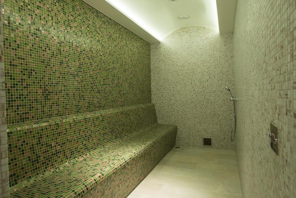 Ramada By Wyndham Gemli̇K Hotel Gemlik Exterior foto