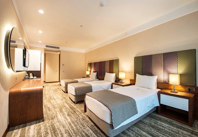 Ramada By Wyndham Gemli̇K Hotel Gemlik Exterior foto