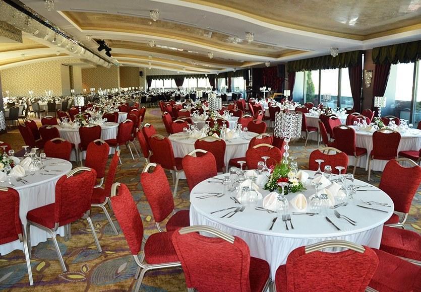 Ramada By Wyndham Gemli̇K Hotel Gemlik Exterior foto
